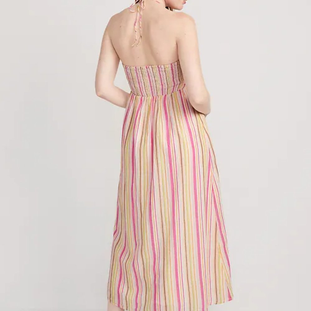 โก๏ธ Multicolor Retro Stripe Fit & Flare Striped Halter Maxi Dress - Picture 2 of 3
